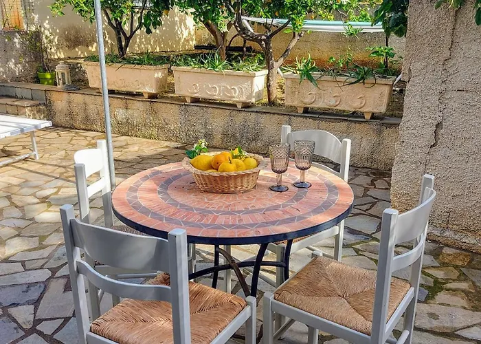 Διαμέρισμα Octopus Garden, Koralli *