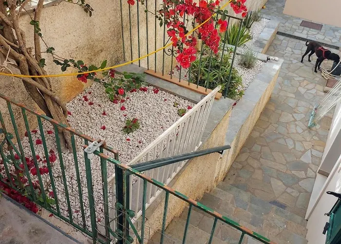 Octopus Garden, Koralli Διαμέρισμα Travliata