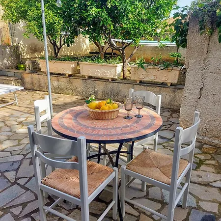 Διαμέρισμα Octopus Garden, Koralli *